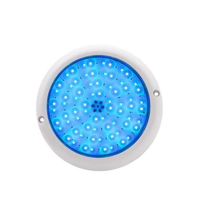 Свет под водой